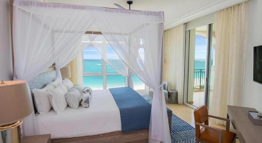 Seven Stars Resort & Spa Grace Bay Exterior photo
